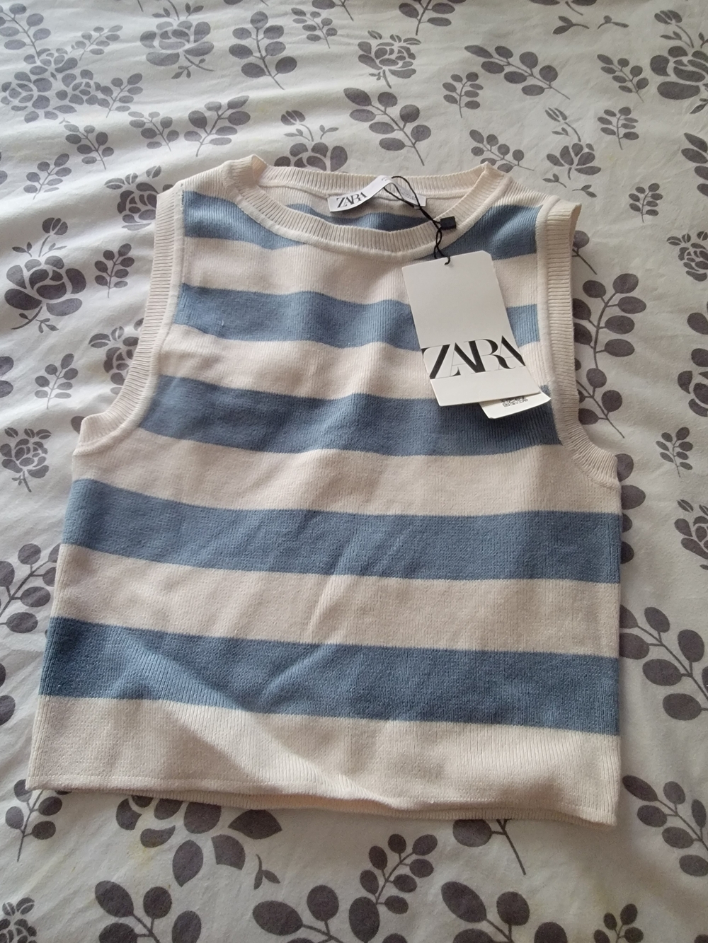 ZARA Striped Sleeveless Knit Top - Cream & Light Blue
